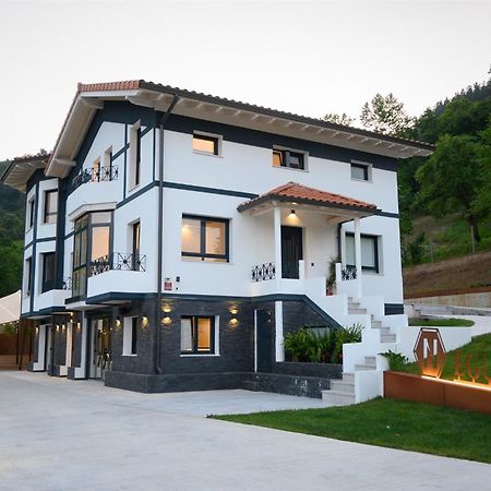 Neguetxea Boutique Guest House Guernica y Luno Exterior photo